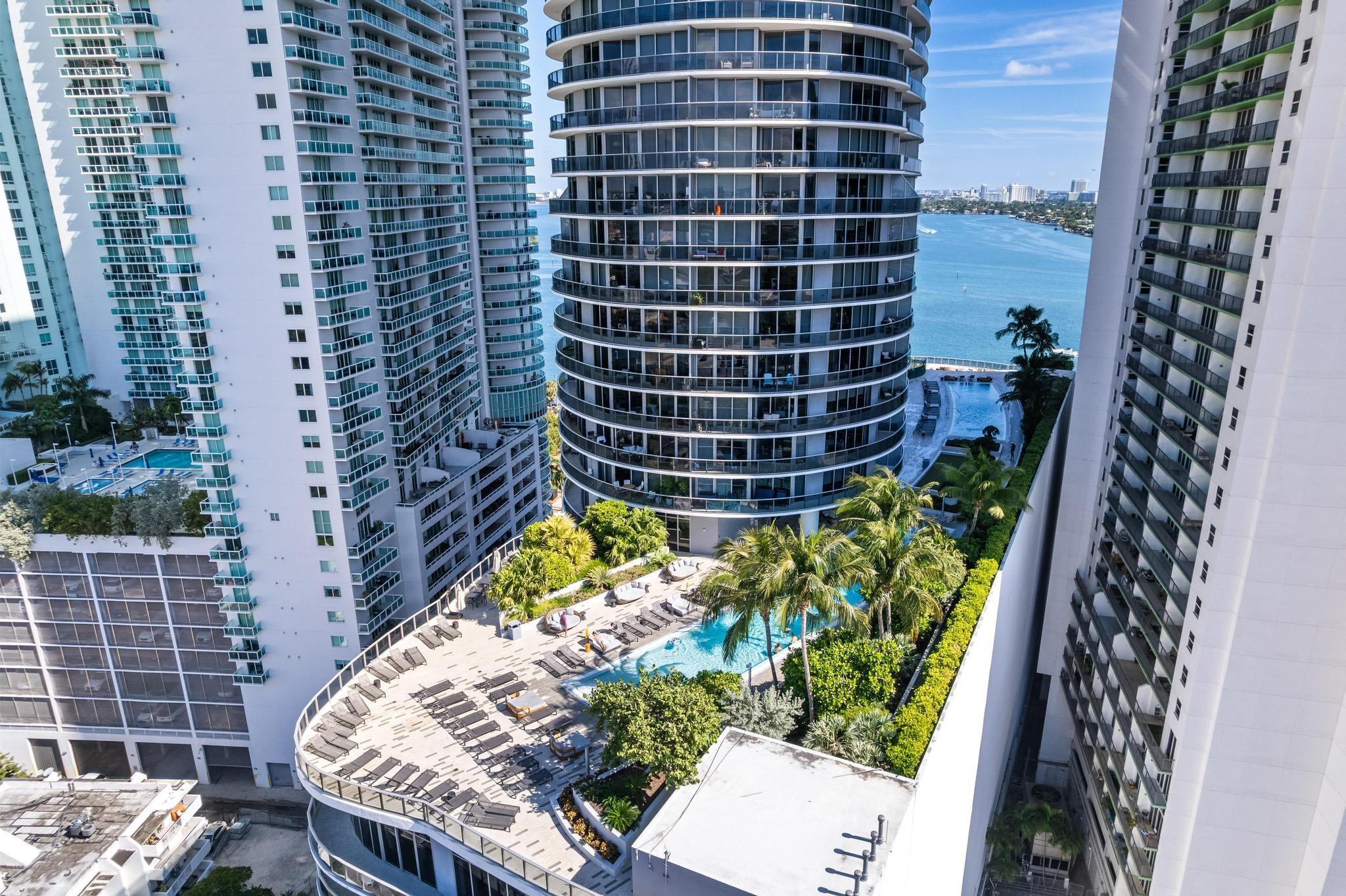 Aria on the Bay - Residential
