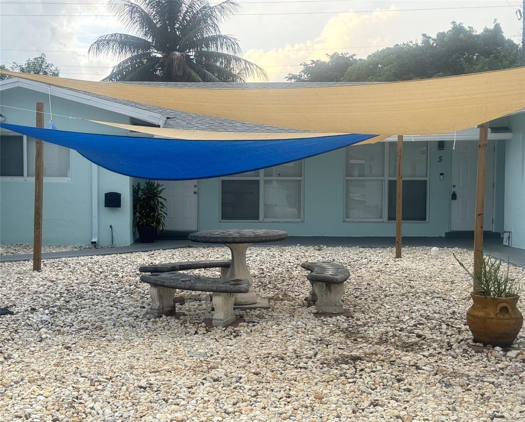 Photo of 281 NW 40th Street #3, Fort Lauderdale, FL 33309 (MLS # F10483763)