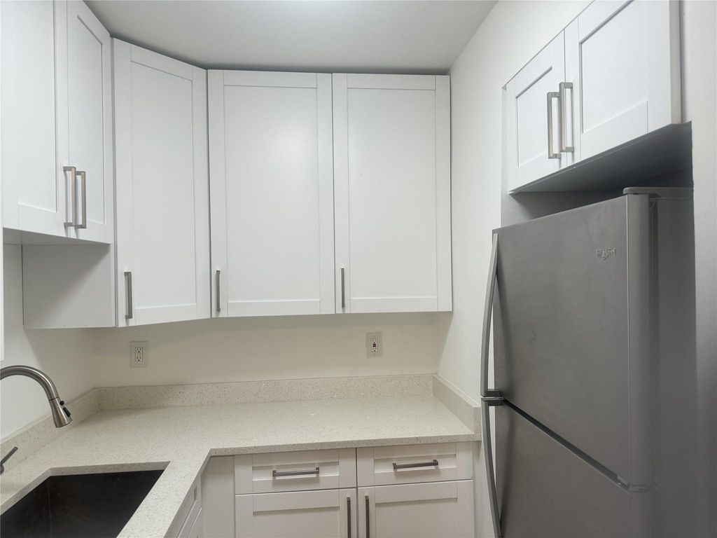 Photo of 281 NW 40th Street #3, Fort Lauderdale, FL 33309 (MLS # F10483763)