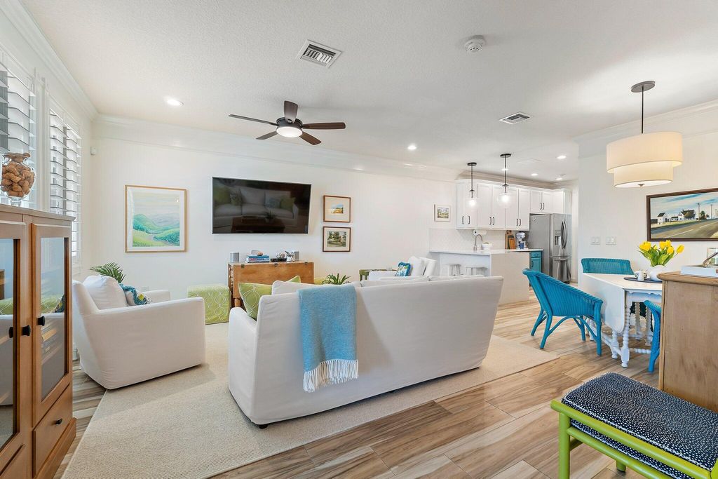 Photo of 1471 N Jeaga Drive, Jupiter, FL 33458 (MLS # B26005579)