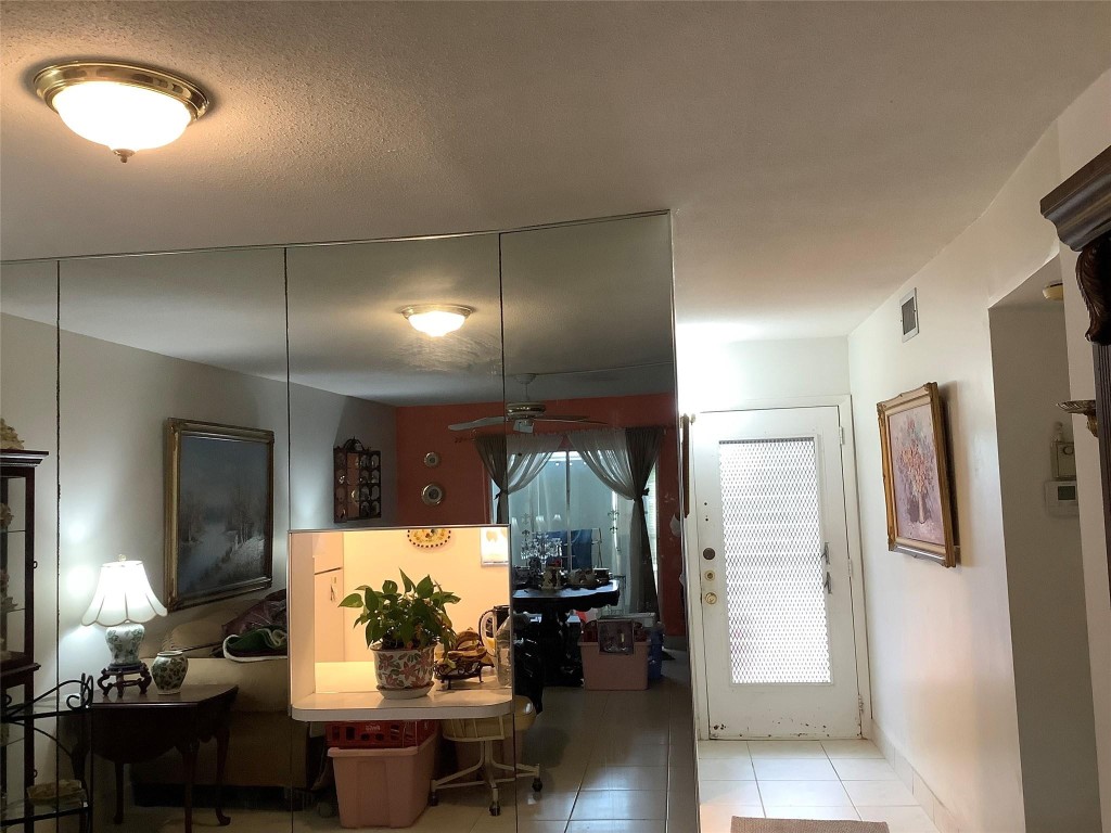 Village Royale - Residential