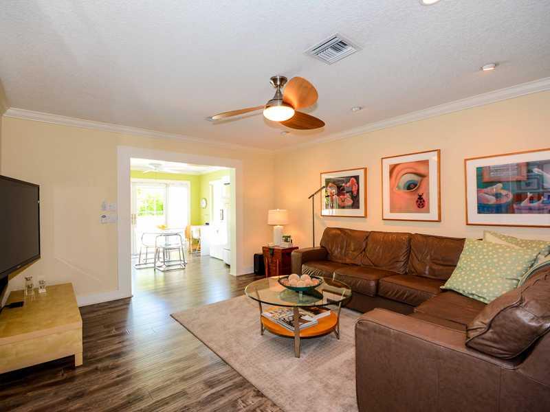 THE CLUSTERS,CORAL SPRING - Residential