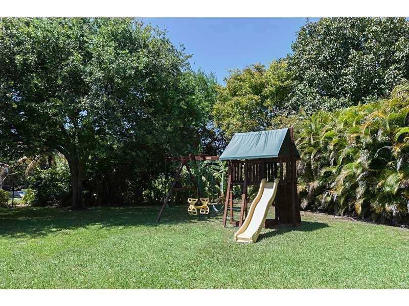 THE CLUSTERS,CORAL SPRING - Residential