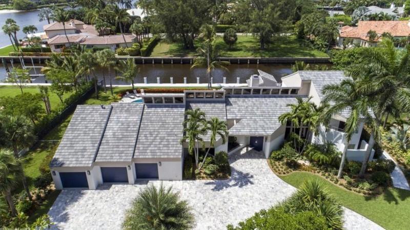 HIDDEN HARBOUR ESTATES - Residential