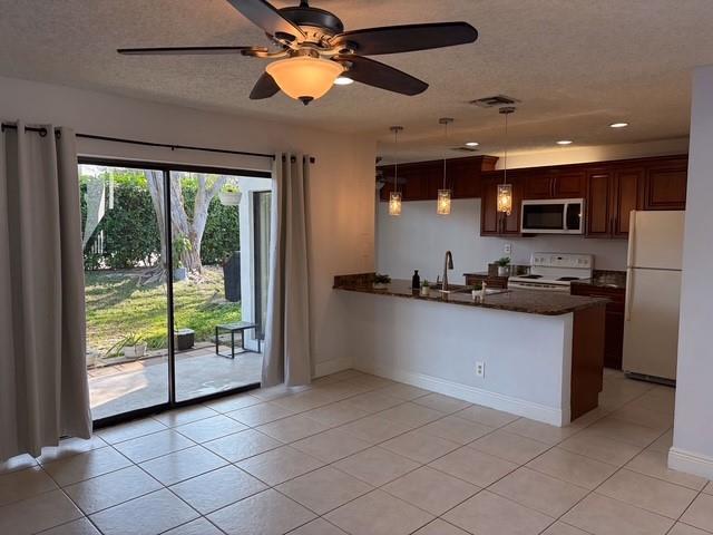 Yorkville 115-18 B - Residential Lease