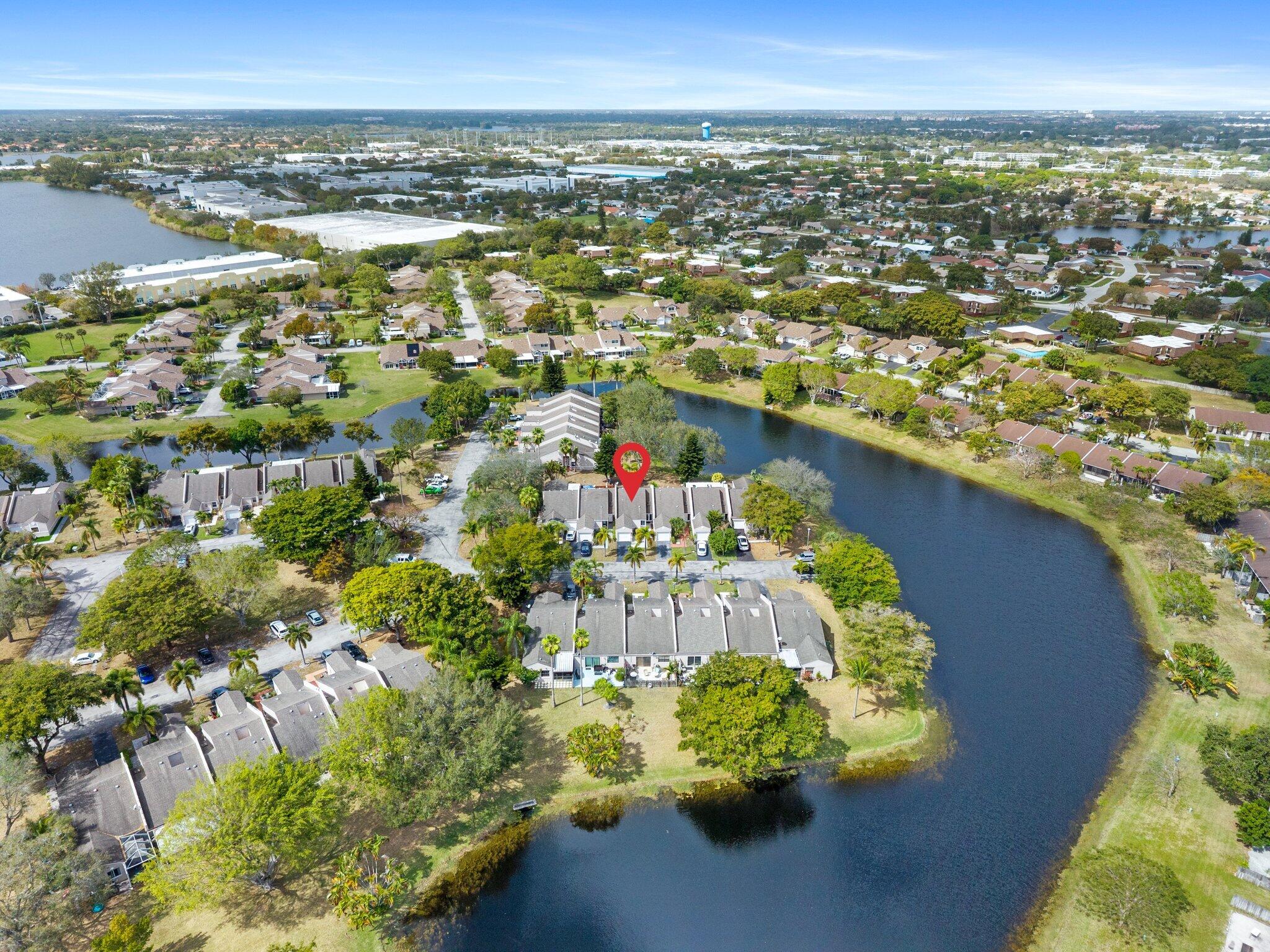 THE LAKES - Residential