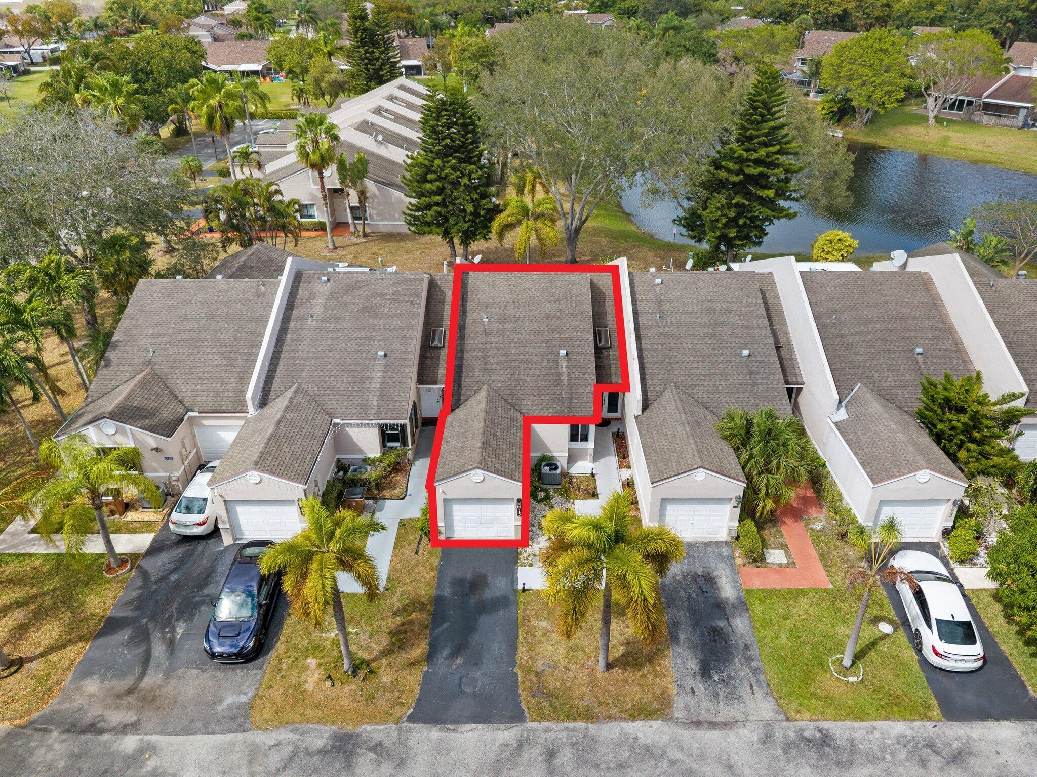 THE LAKES - Residential