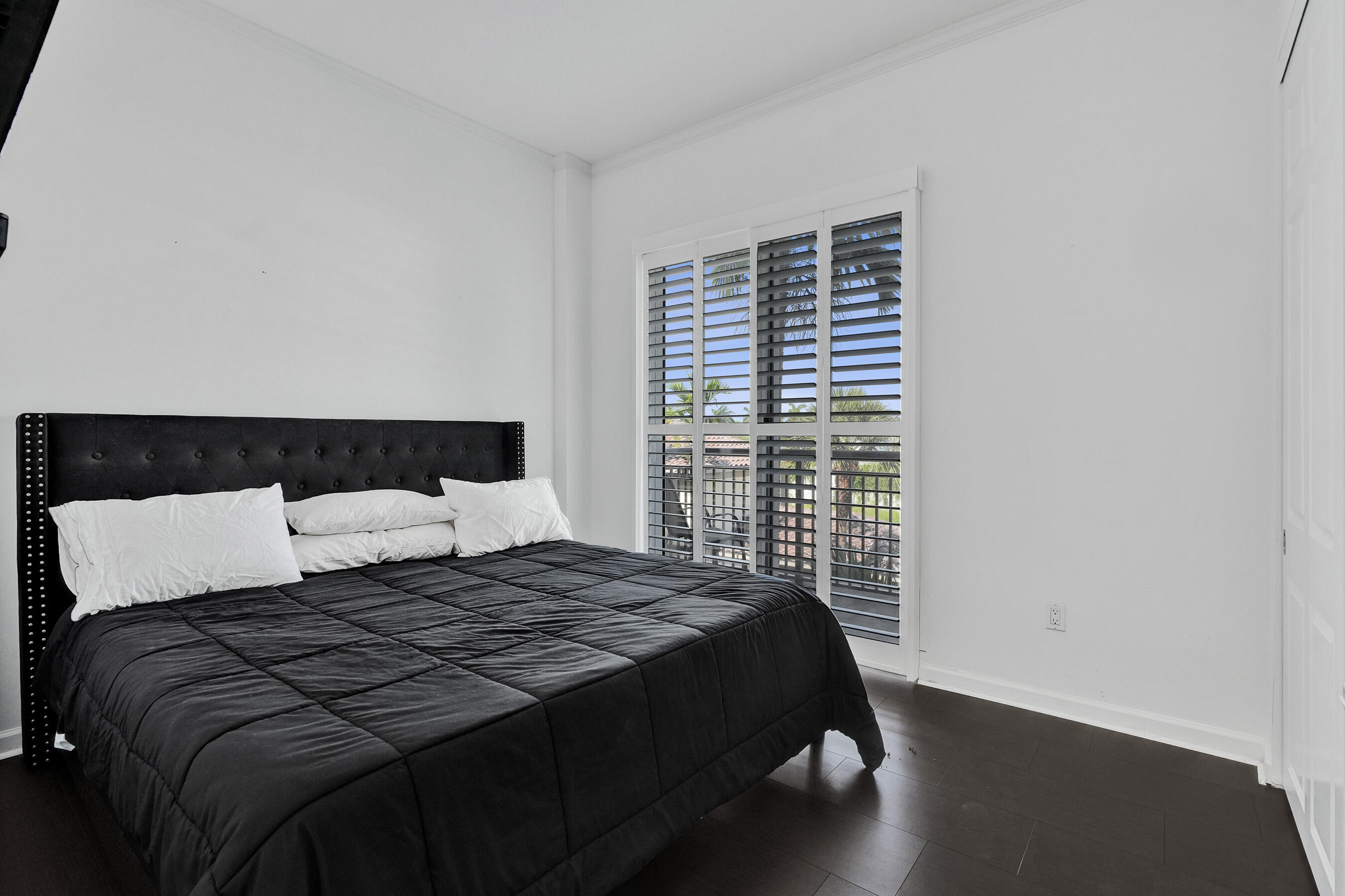 WILTON STATION RES CONDO - Residential