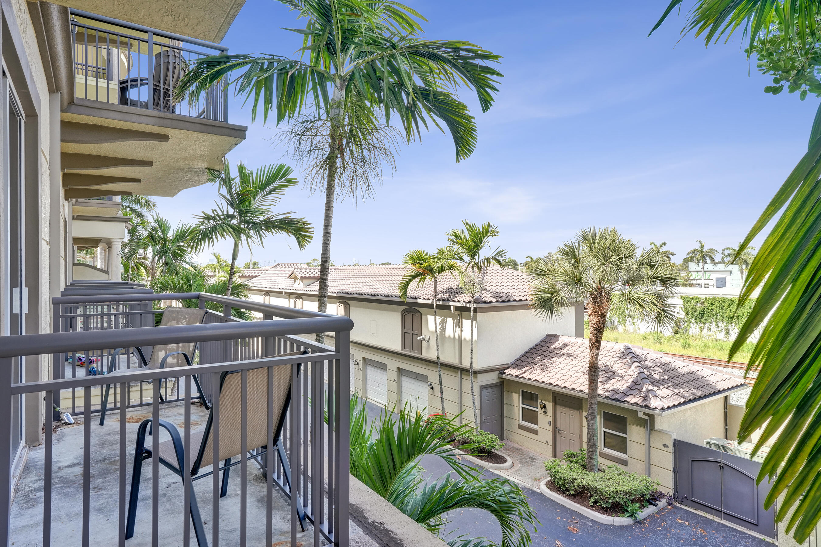 WILTON STATION RES CONDO - Residential