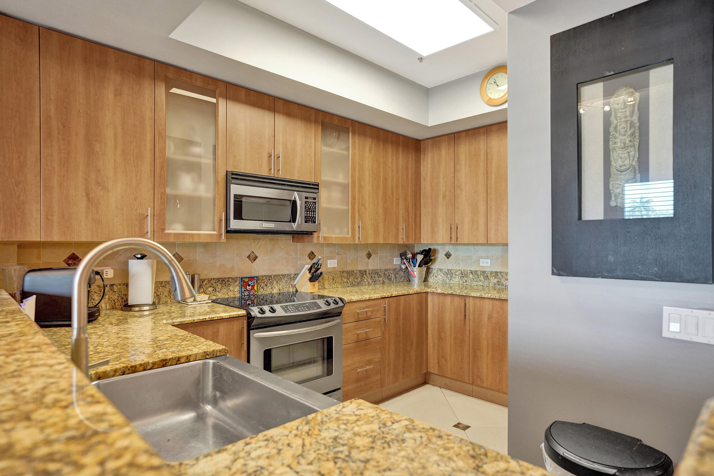 WILTON STATION RES CONDO - Residential