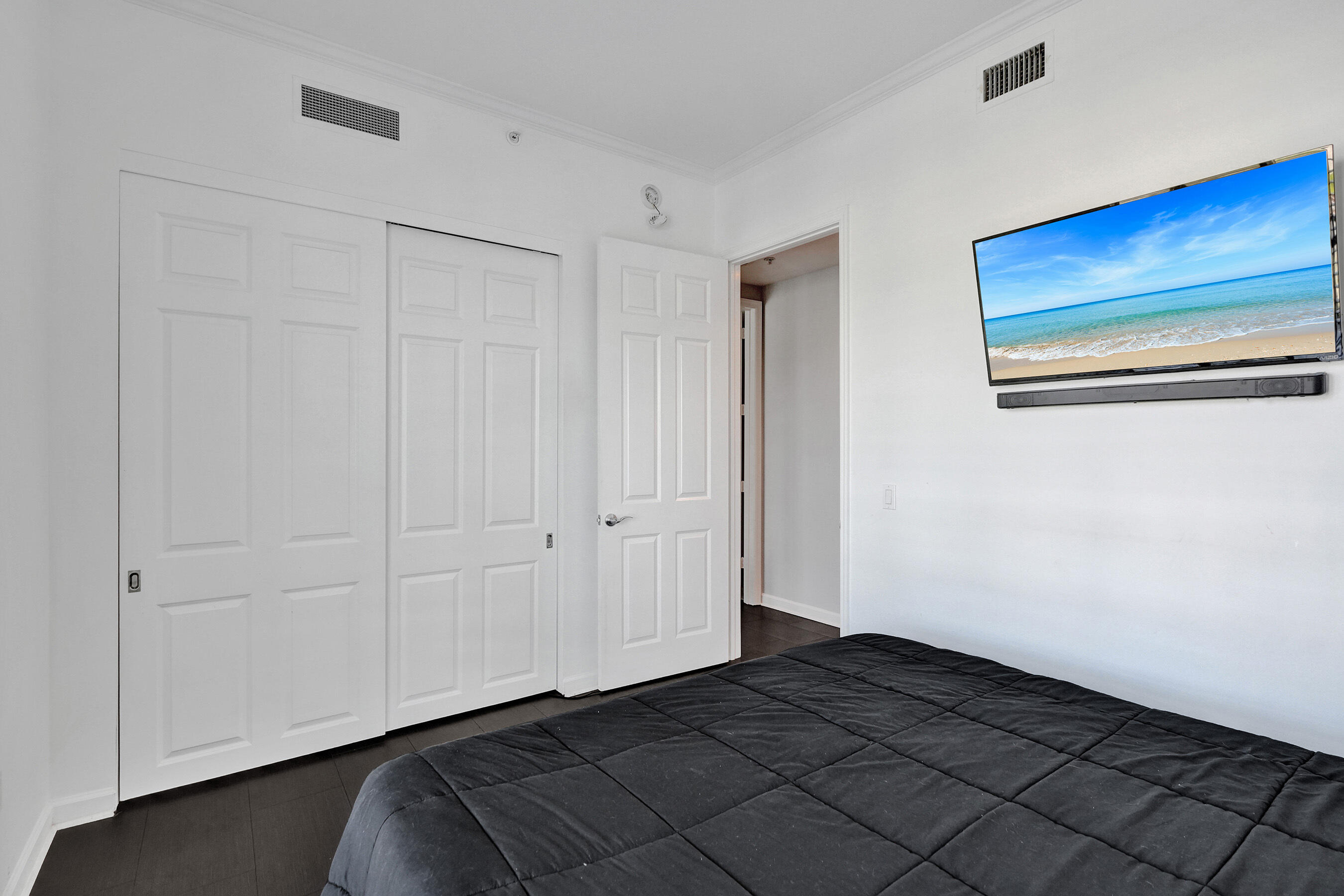 WILTON STATION RES CONDO - Residential
