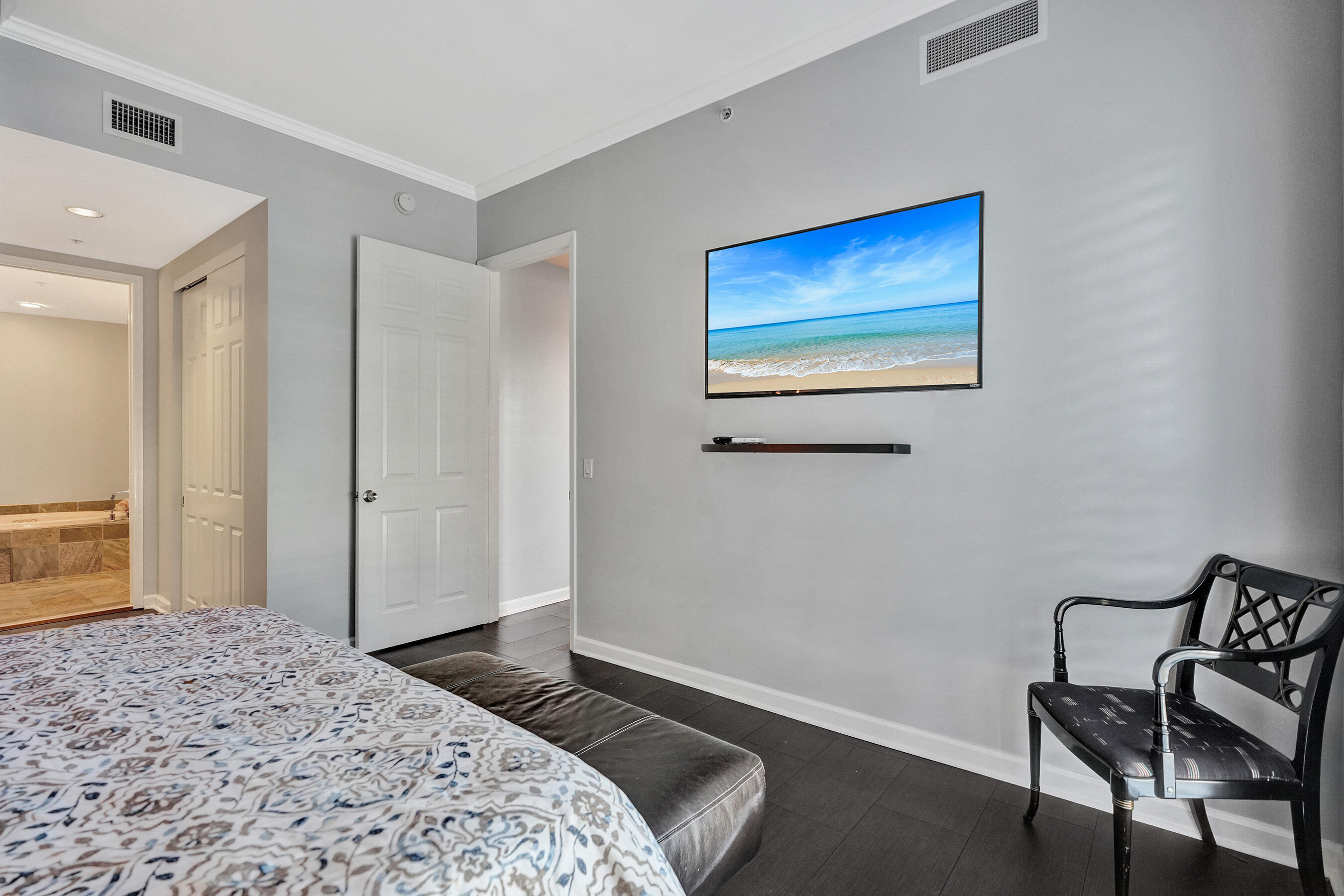 WILTON STATION RES CONDO - Residential
