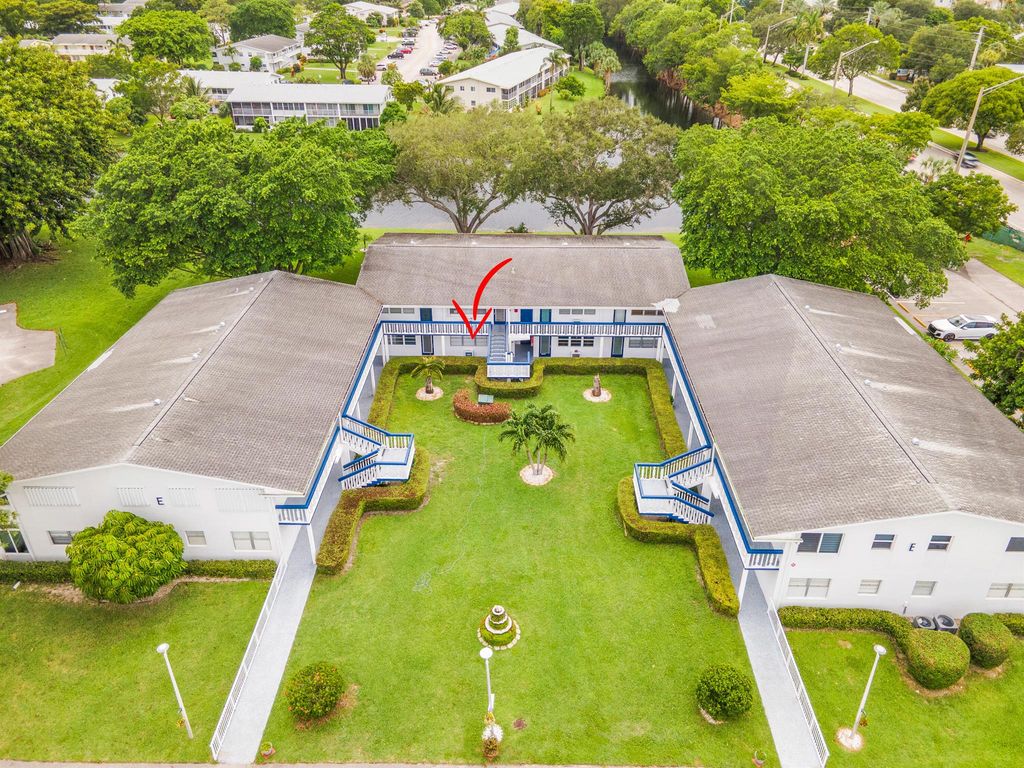 Photo of 102 Westbury E #102, Deerfield Beach, FL 33442 (MLS # R11108440)