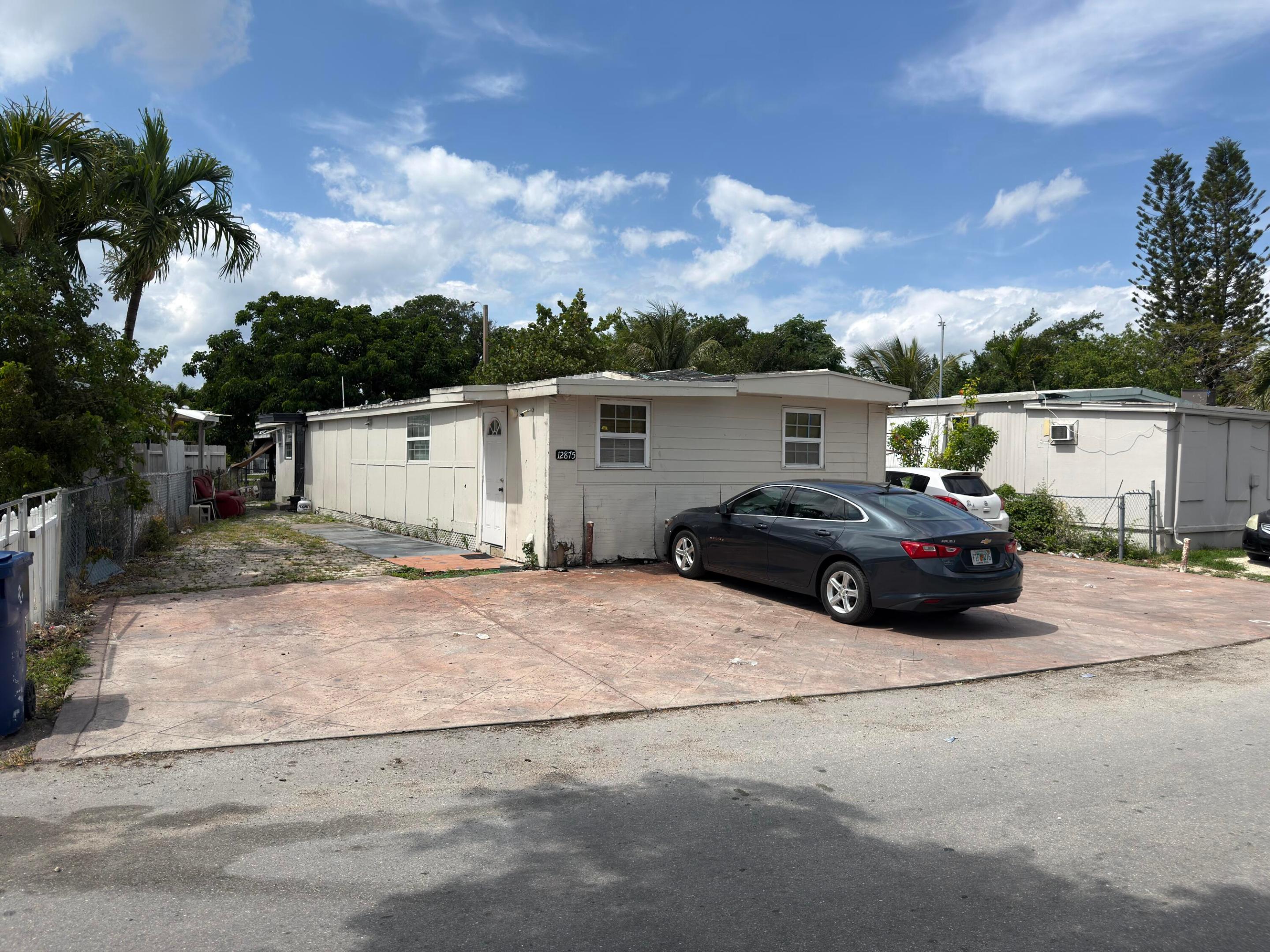 University Lakes - Residential