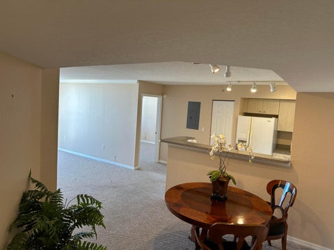 Featured picture for the property R10980947
