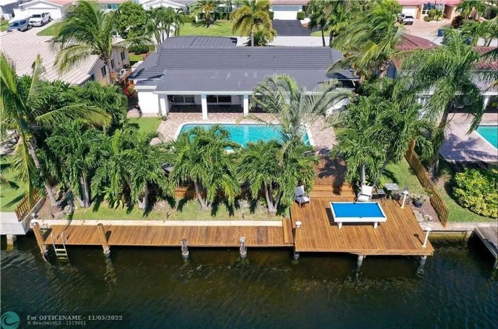 Photo of 951 SE 9th Avenue, Pompano Beach, FL 33060 (MLS # R11101201)