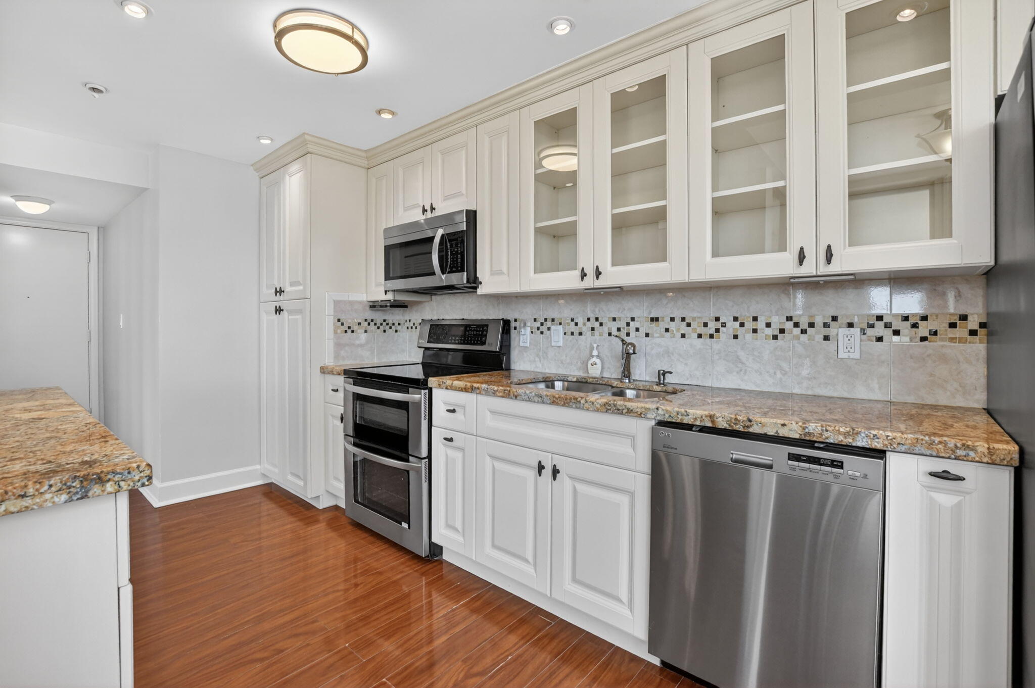 CLOISTER DEL MAR CONDO - Residential