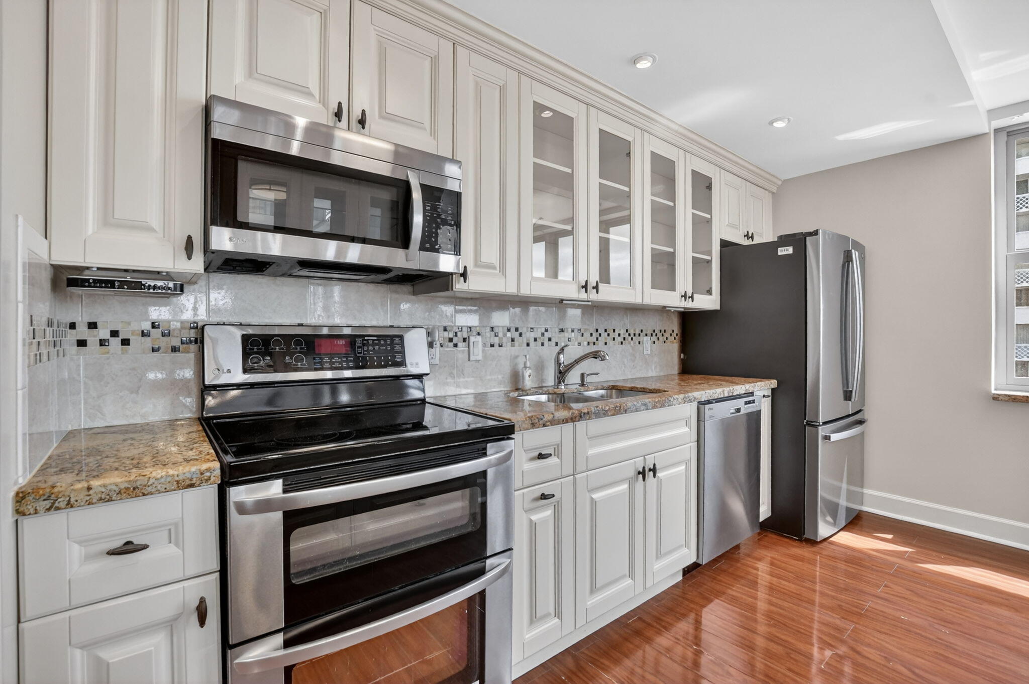 CLOISTER DEL MAR CONDO - Residential