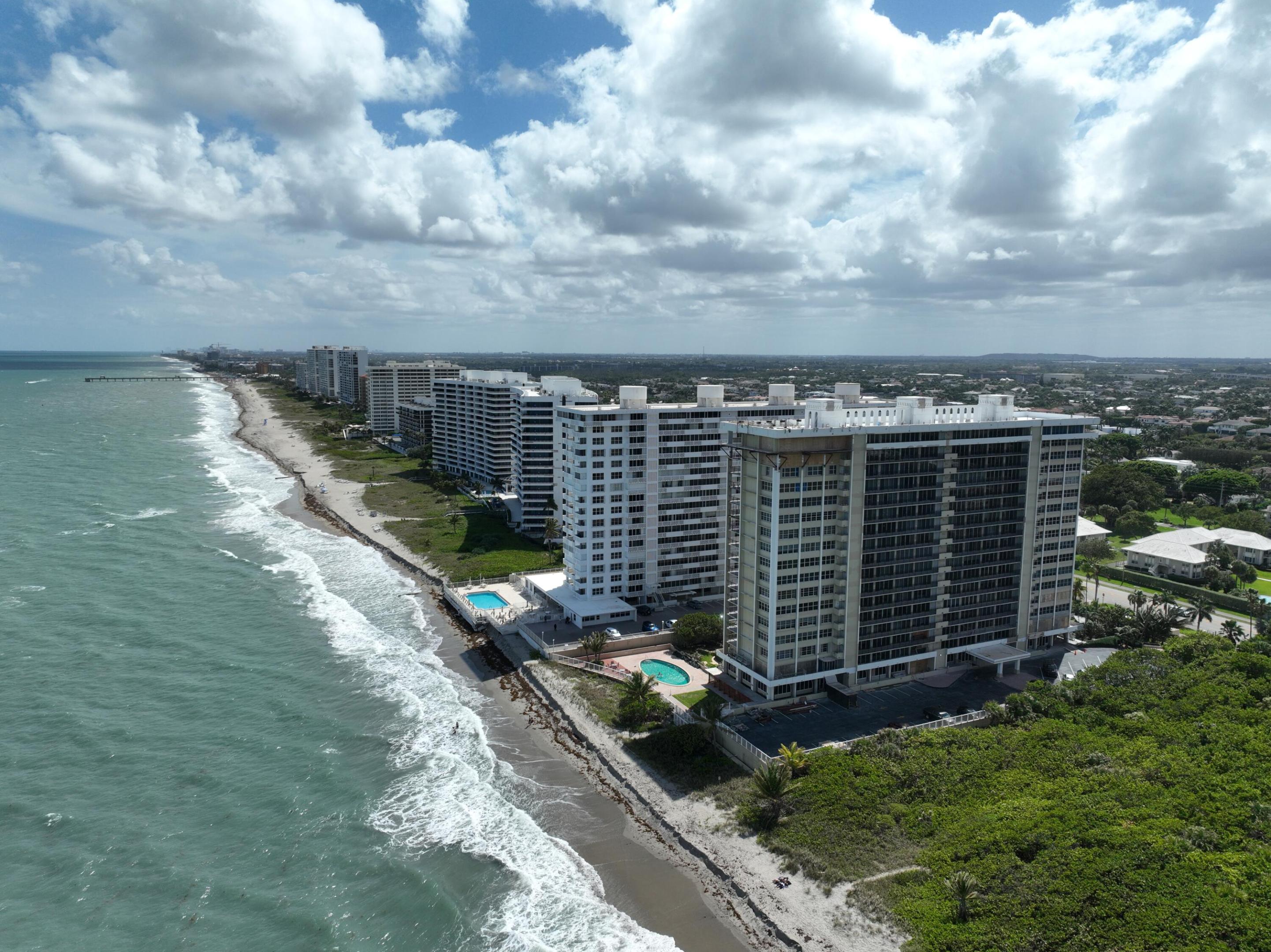 CLOISTER DEL MAR CONDO - Residential