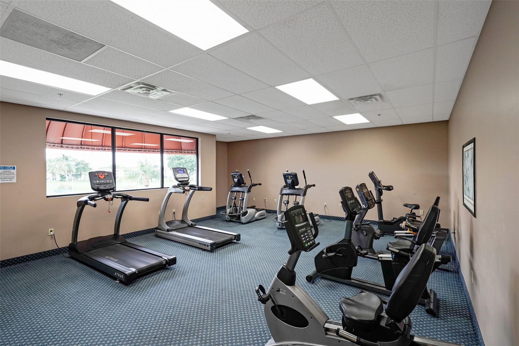 HOLLYBROOK GOLF & TENNIS - Residential Lease