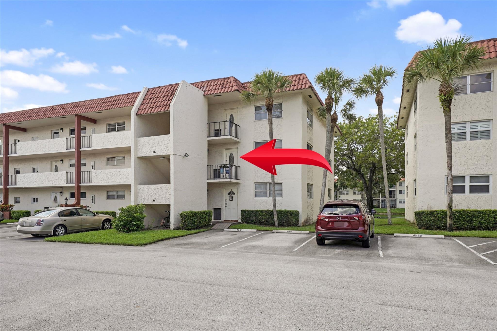 HOLLYBROOK GOLF & TENNIS - Residential Lease
