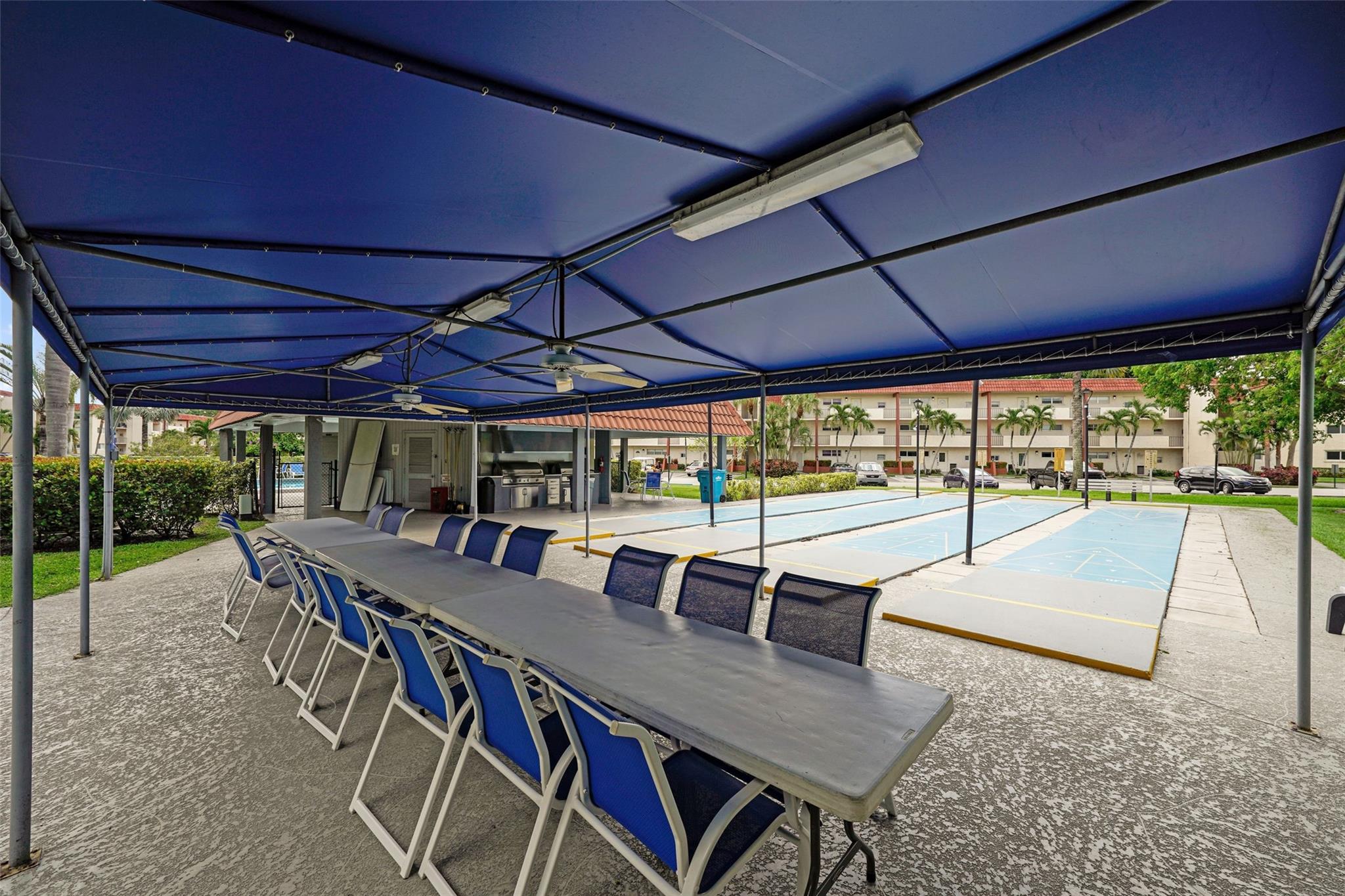 HOLLYBROOK GOLF & TENNIS - Residential Lease