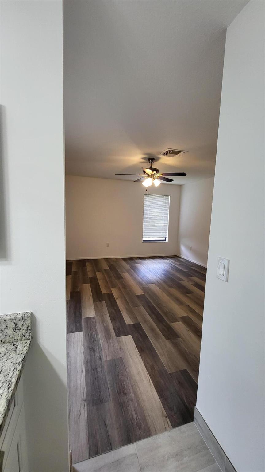 RIVER OAKS - Residential Lease