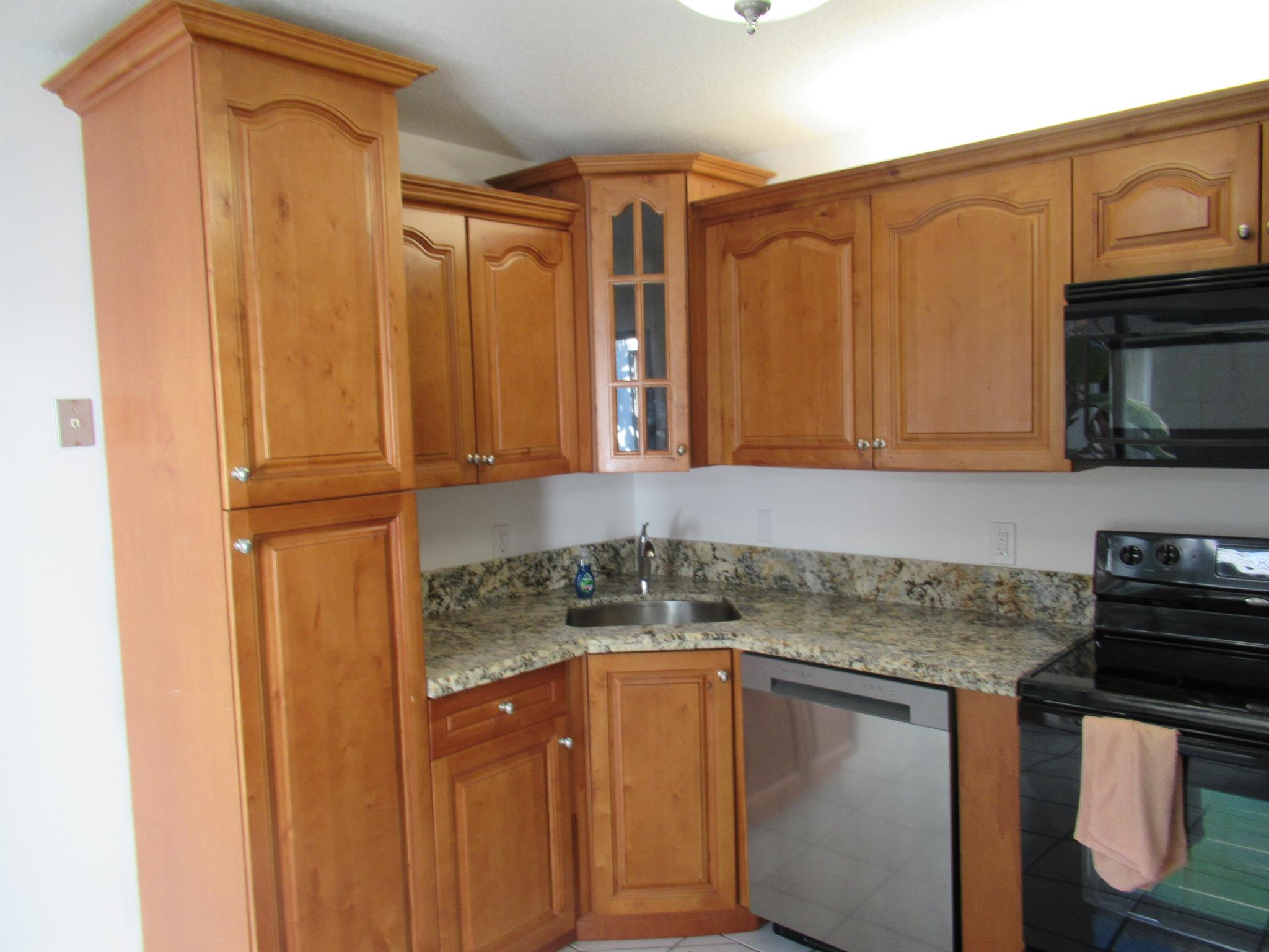 RIVER OAKS - Residential Lease