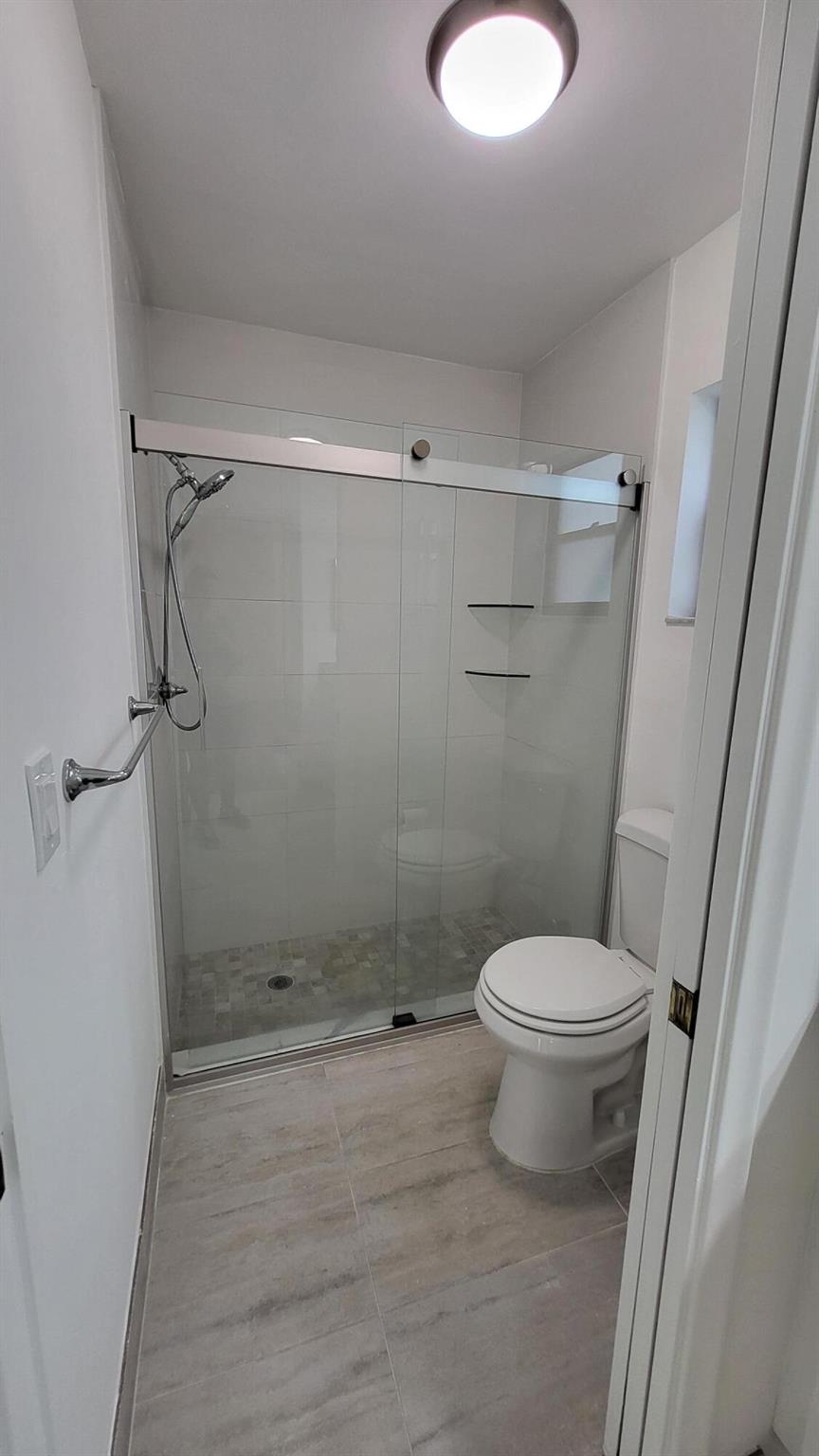 RIVER OAKS - Residential Lease