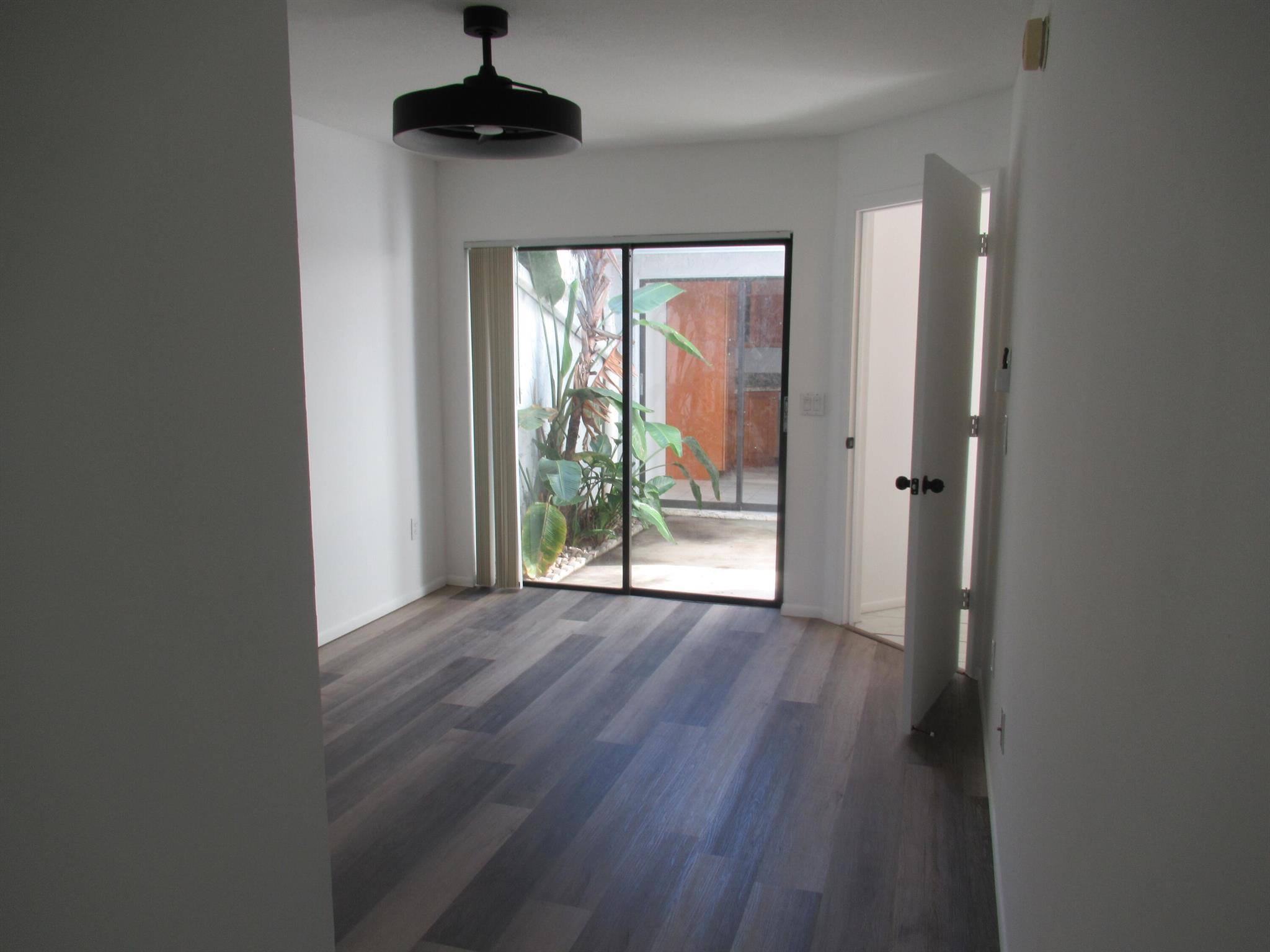 RIVER OAKS - Residential Lease