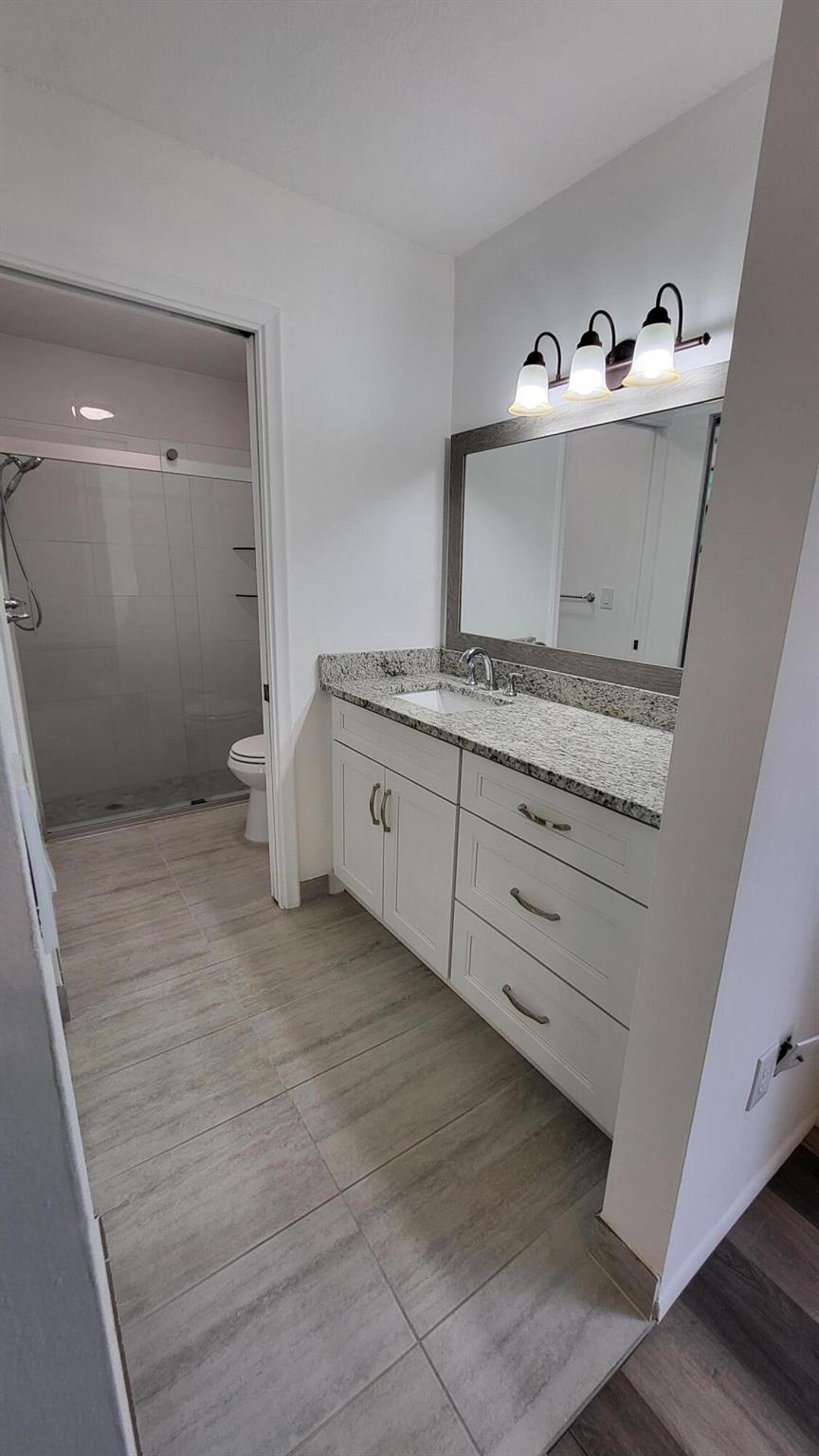 RIVER OAKS - Residential Lease