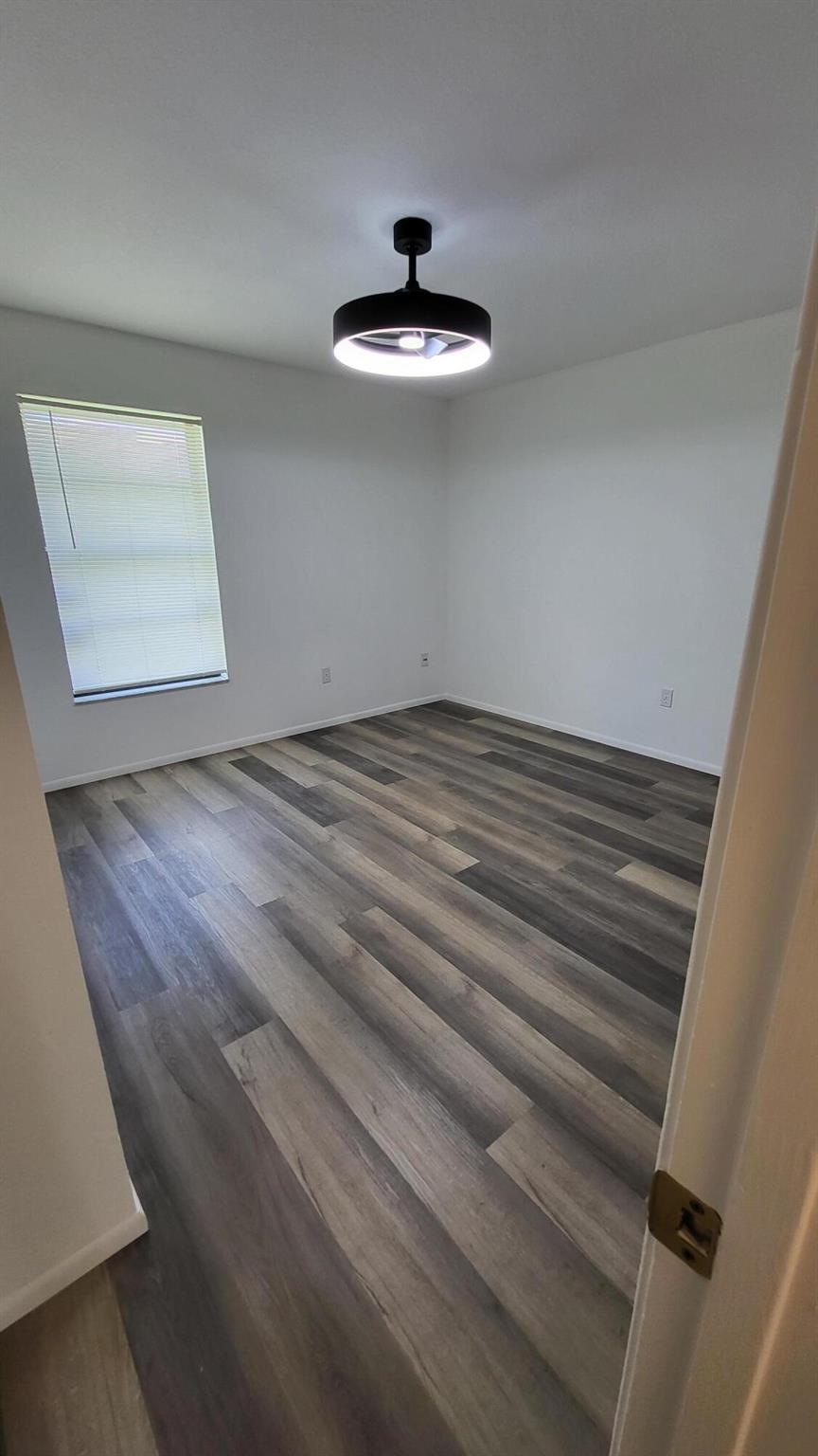 RIVER OAKS - Residential Lease