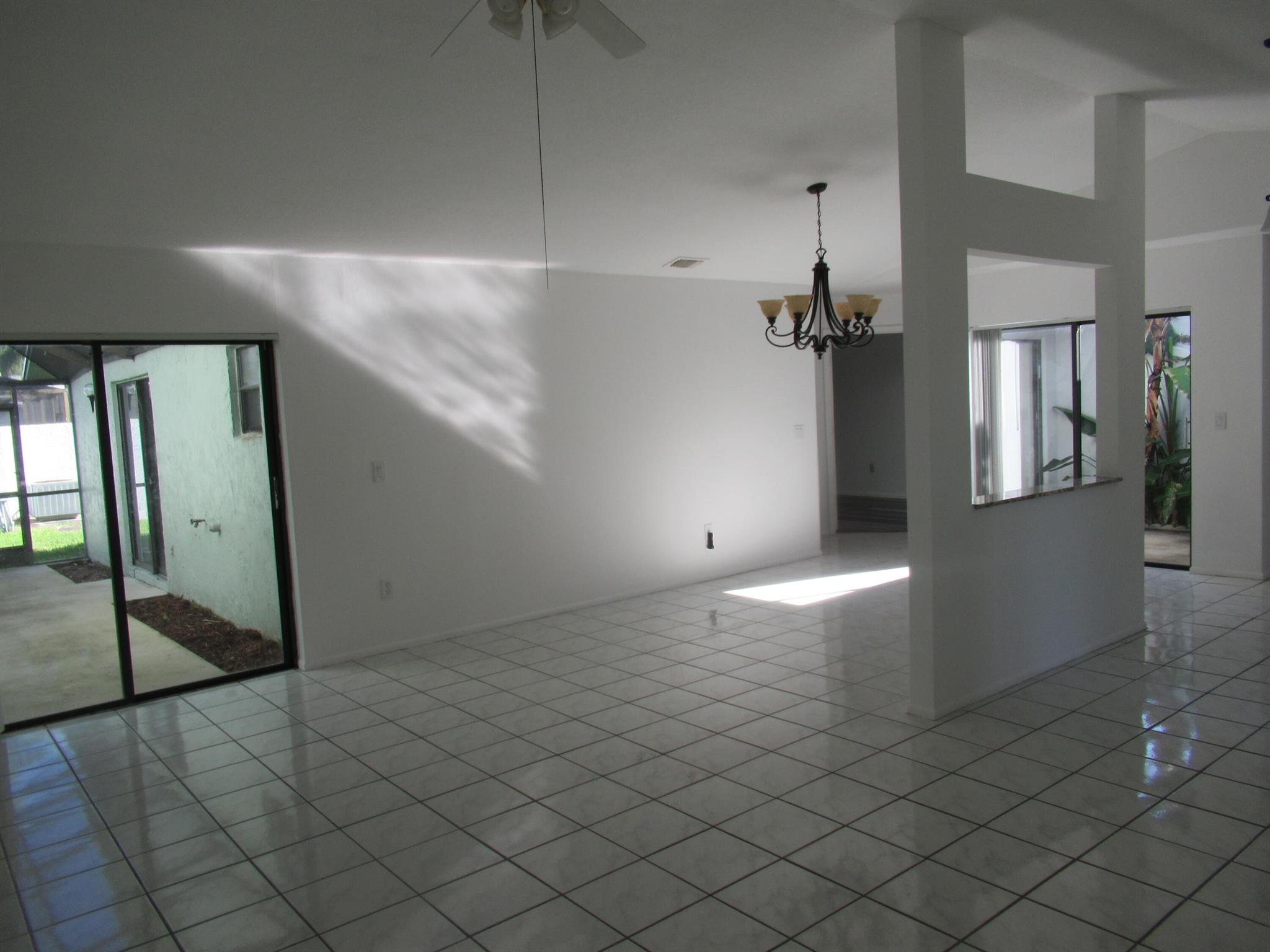 RIVER OAKS - Residential Lease