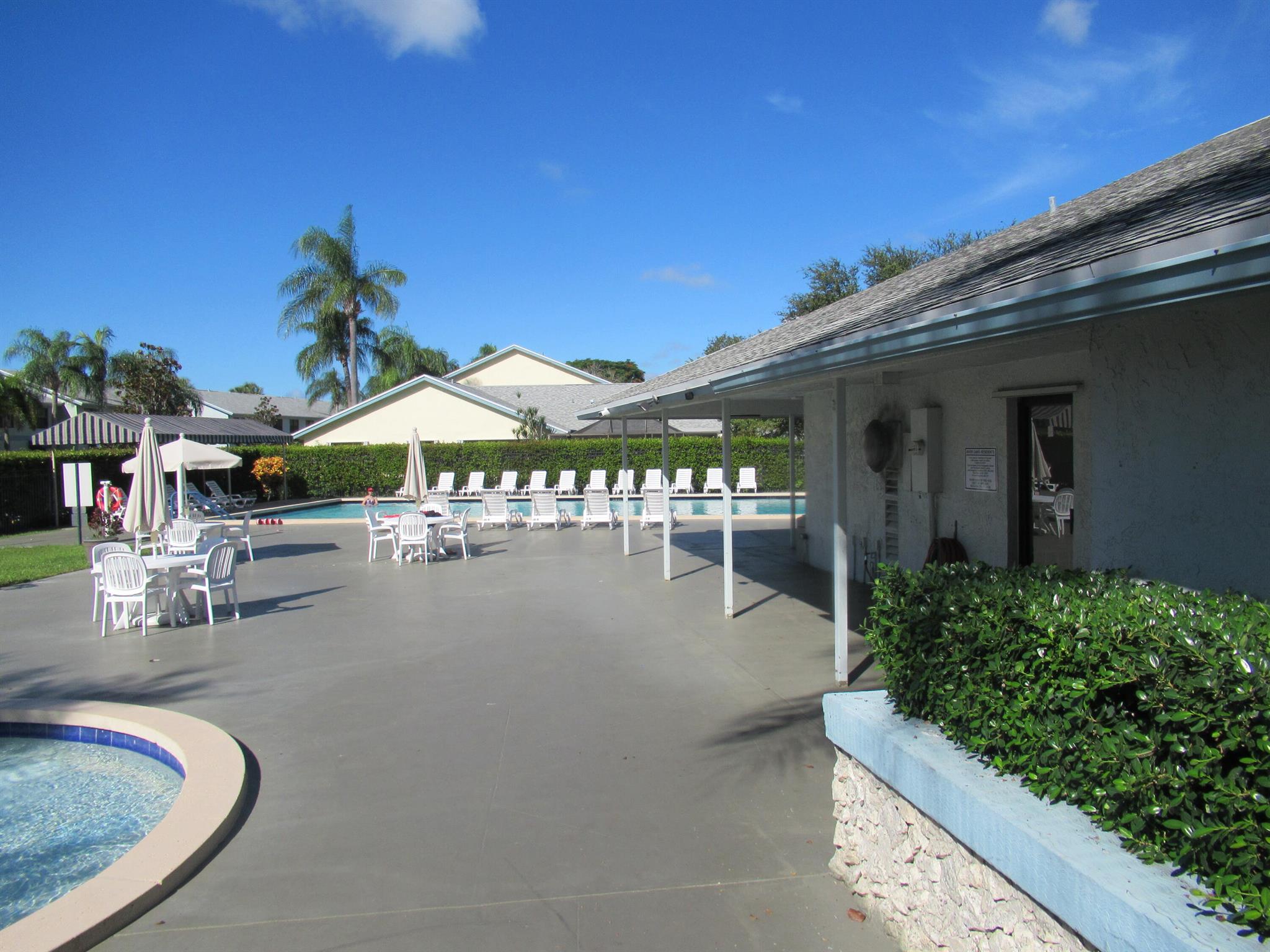 RIVER OAKS - Residential Lease