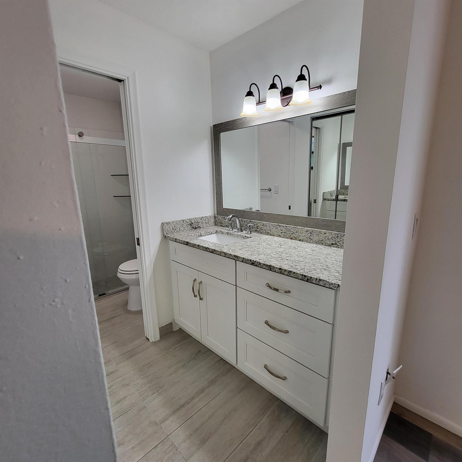 RIVER OAKS - Residential Lease