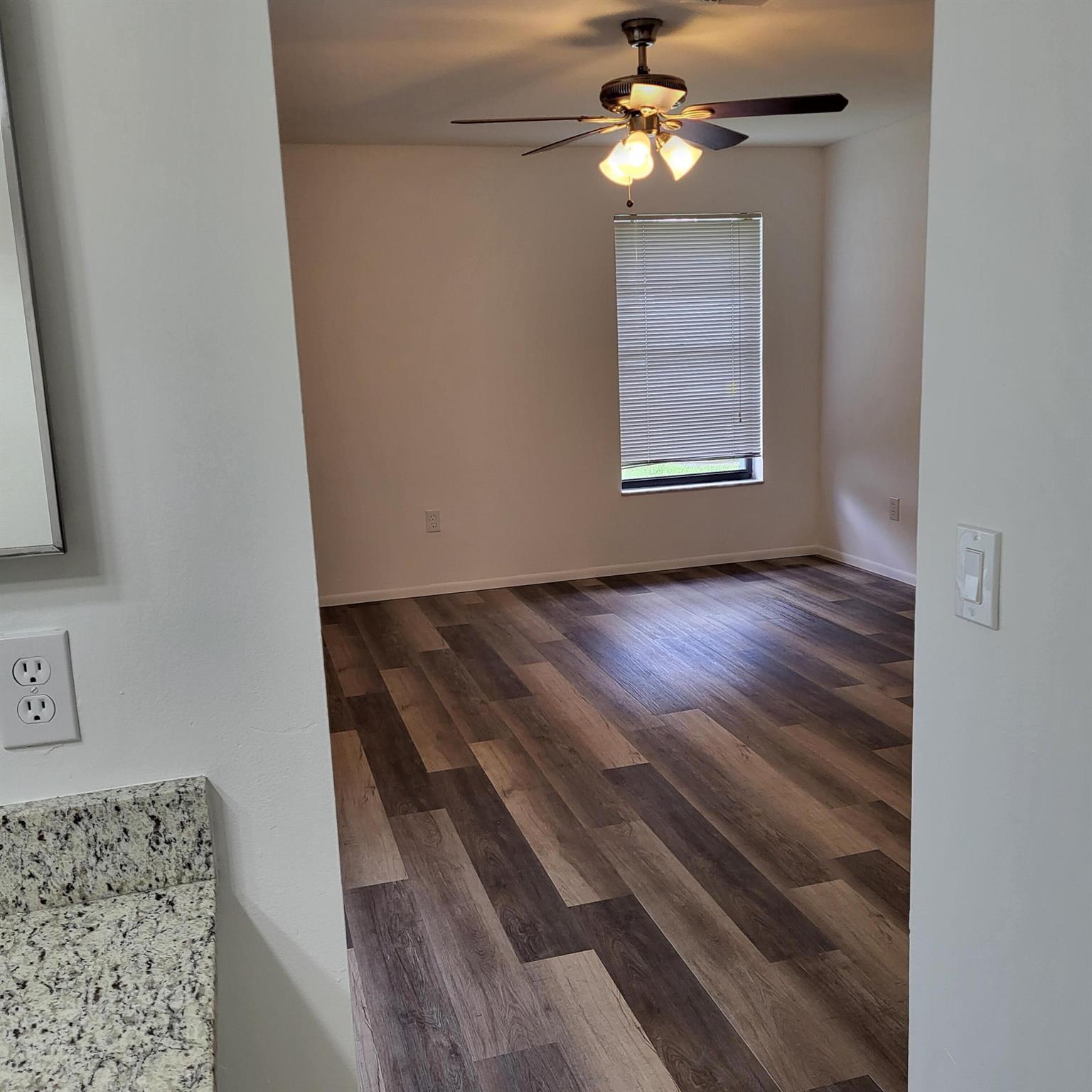 RIVER OAKS - Residential Lease