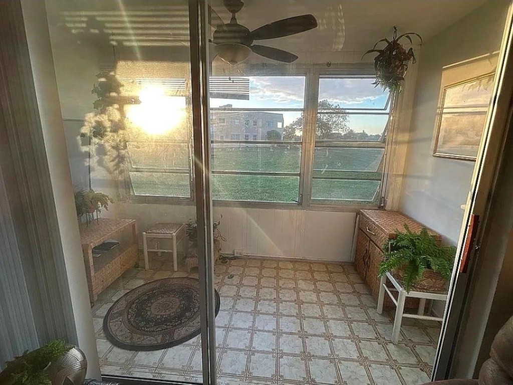 Sunrise Lakes - Residential