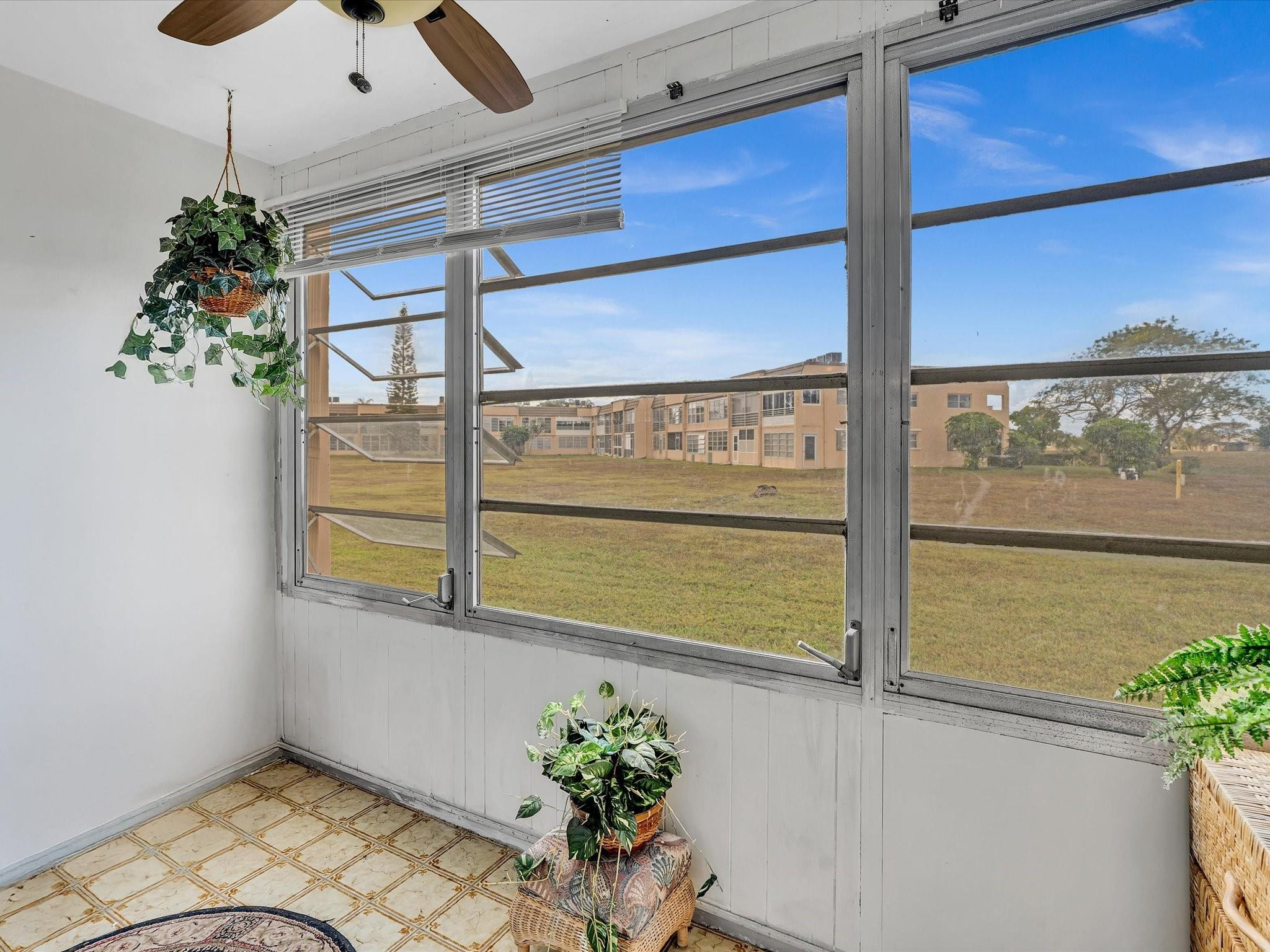 Sunrise Lakes - Residential