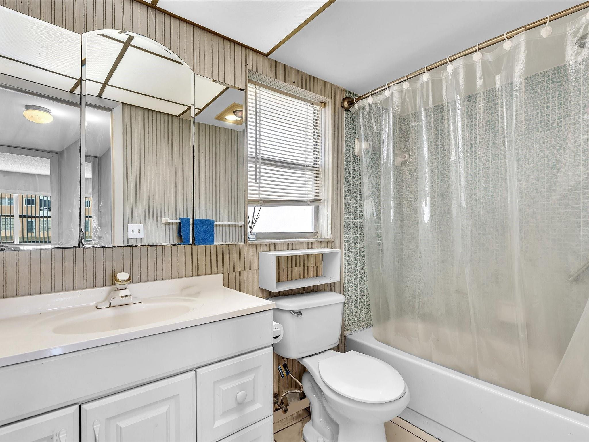 Sunrise Lakes - Residential