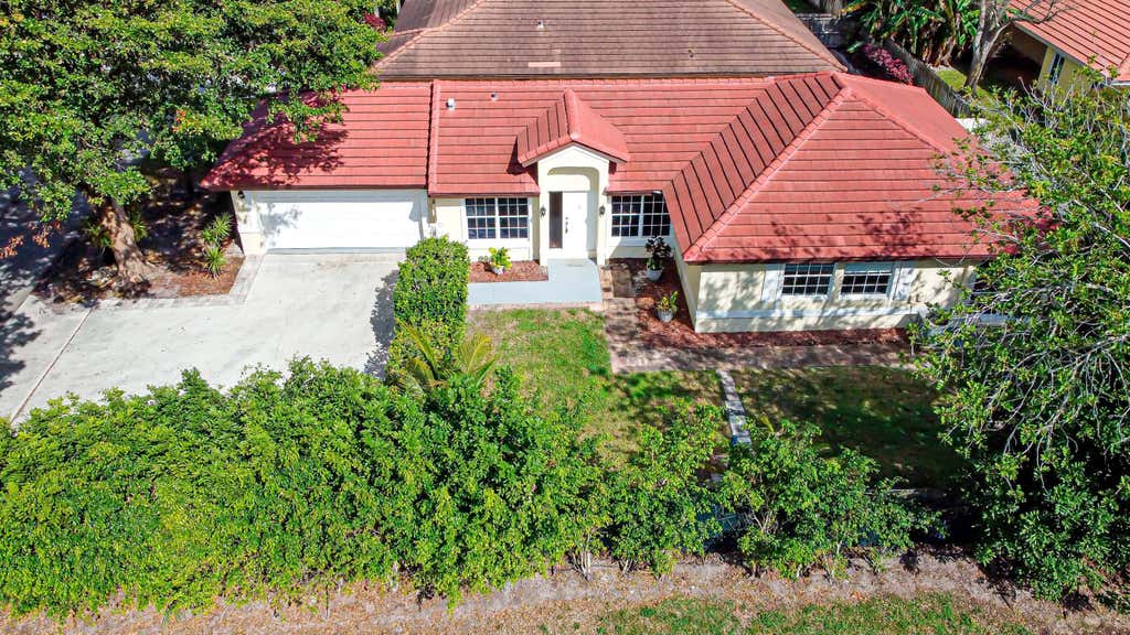 Photo of 12246 Brisbane Lane, Wellington, FL 33414 (MLS # R11061186)