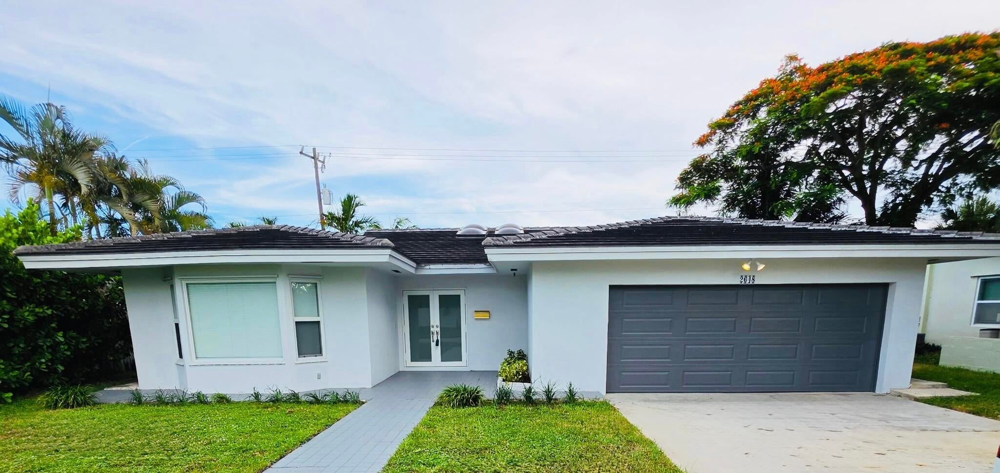 2648 NE 9TH Street