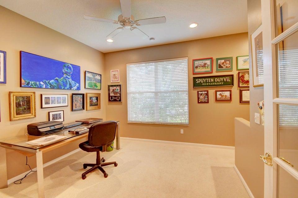 VALENCIA SHORES - Residential