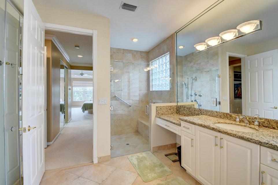 VALENCIA SHORES - Residential