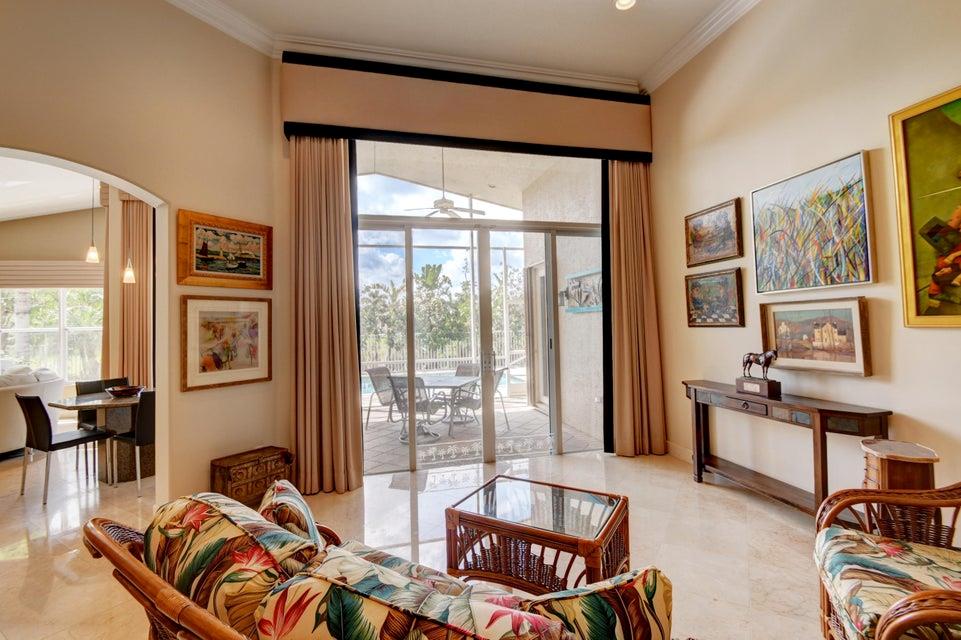 VALENCIA SHORES - Residential