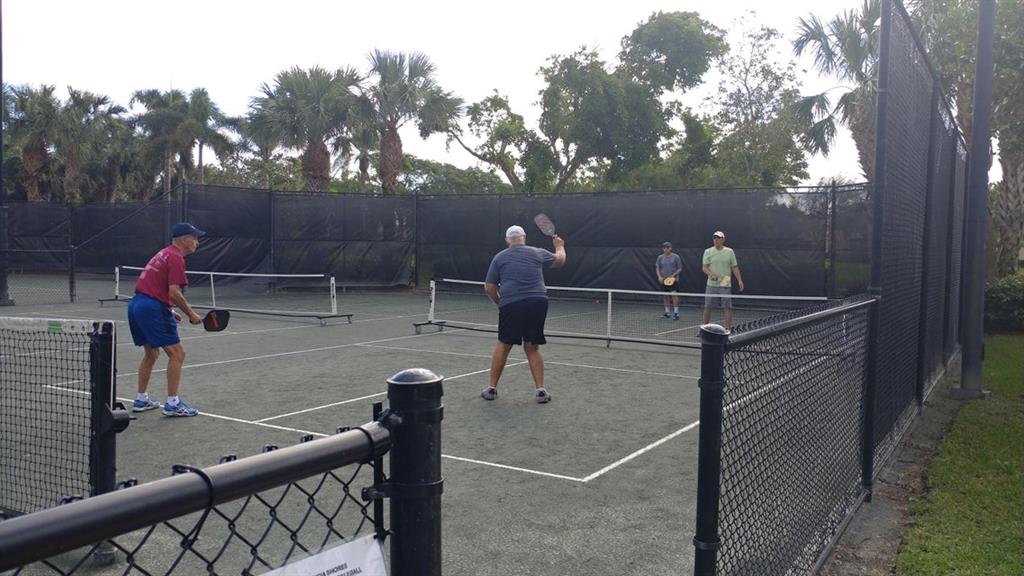 VALENCIA SHORES - Residential