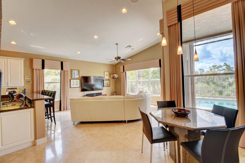 VALENCIA SHORES - Residential