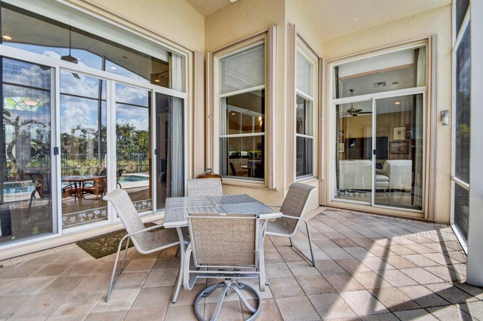 VALENCIA SHORES - Residential