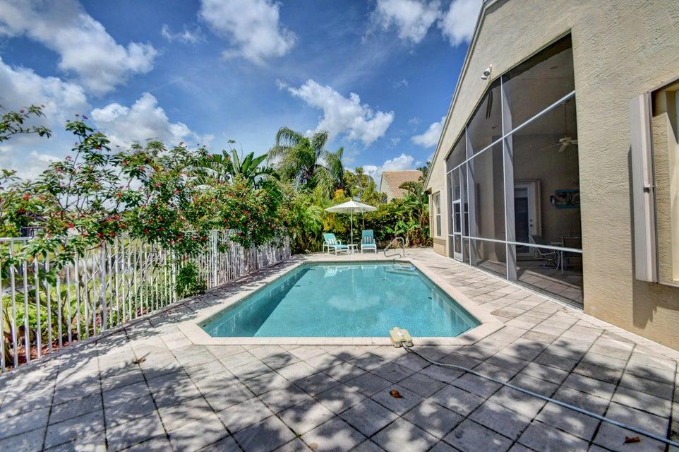 VALENCIA SHORES - Residential