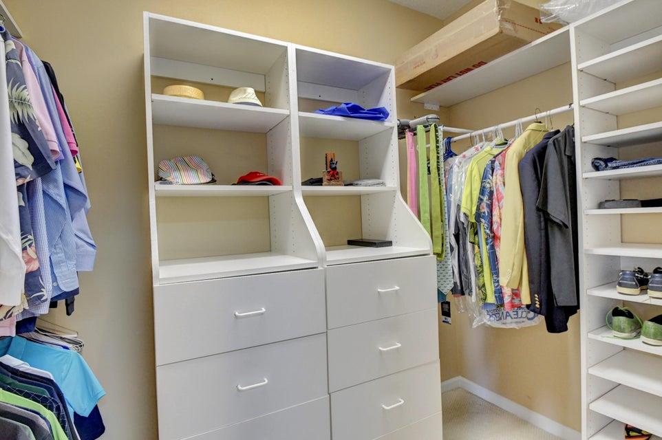 VALENCIA SHORES - Residential