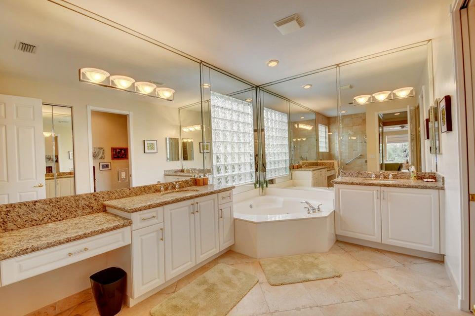 VALENCIA SHORES - Residential